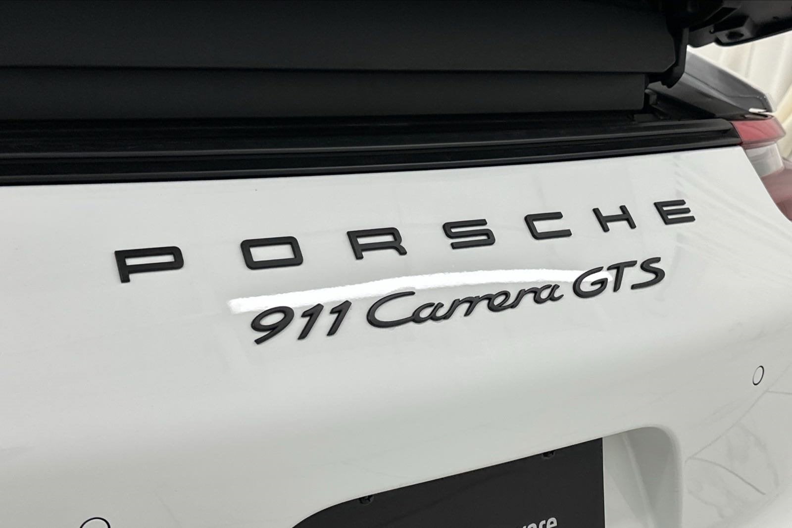 2018 Porsche 911 Carrera GTS